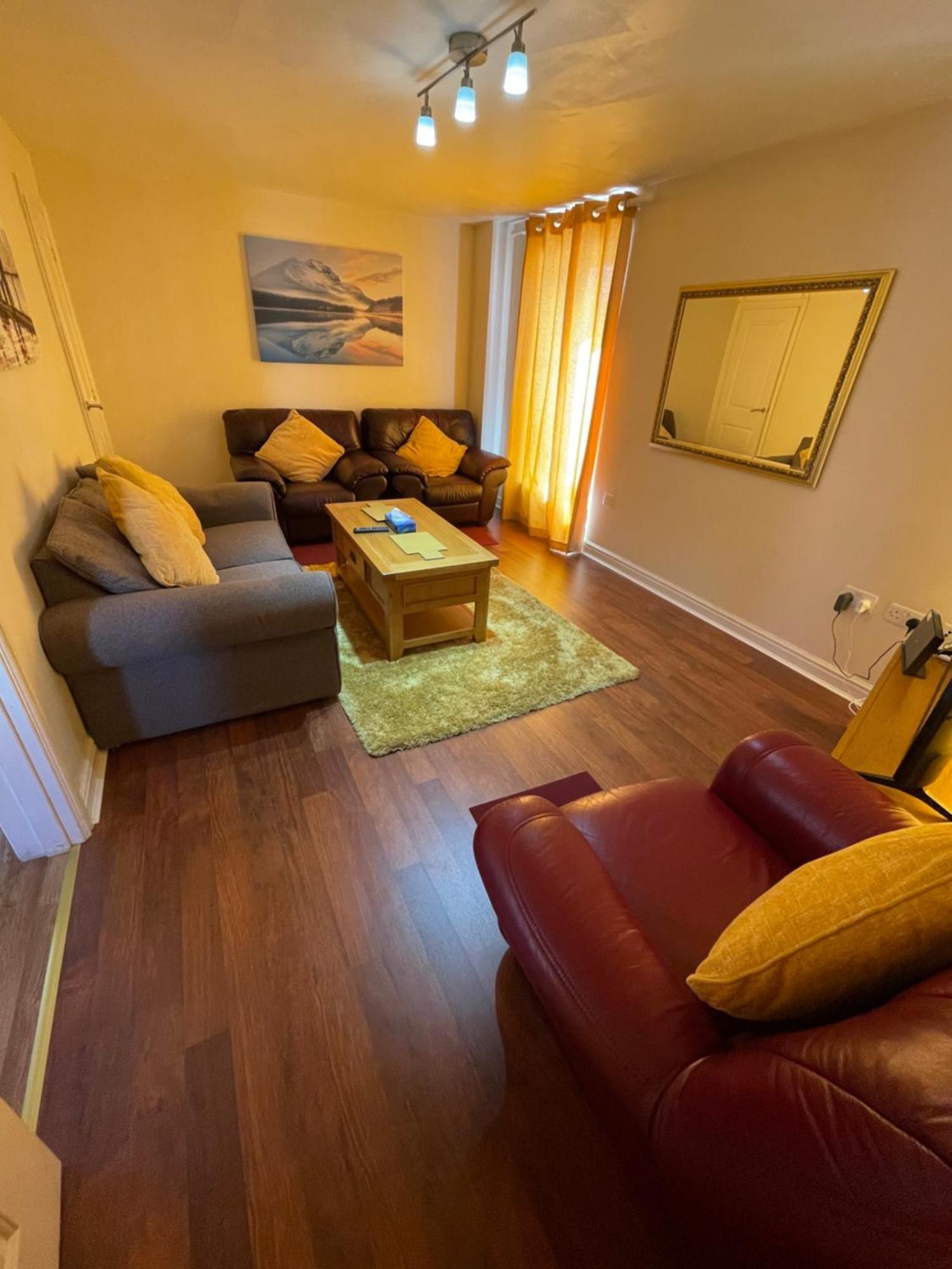 Holiday Home In Cardiff. Sleeps 6 Zewnętrze zdjęcie