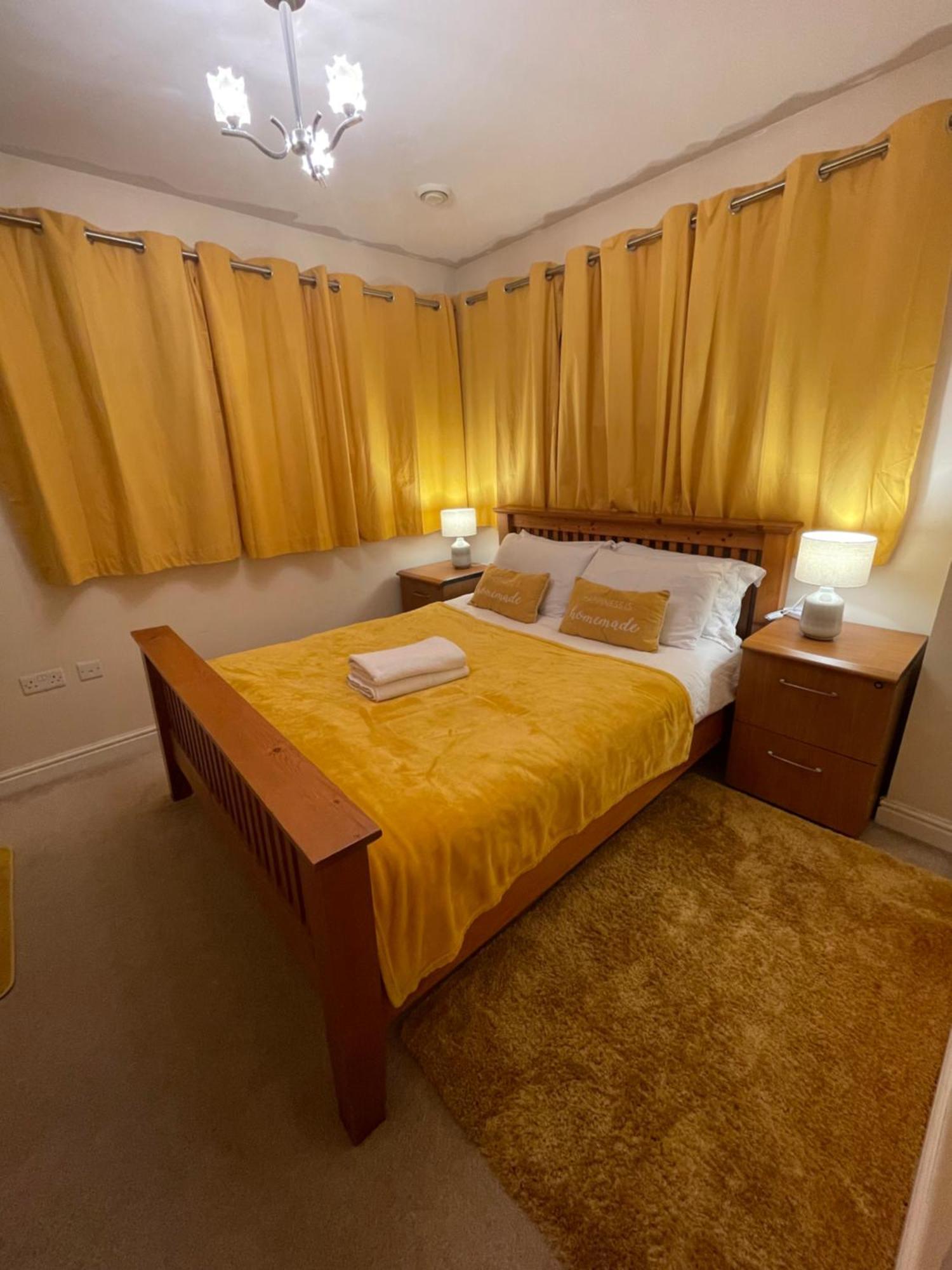 Holiday Home In Cardiff. Sleeps 6 Zewnętrze zdjęcie